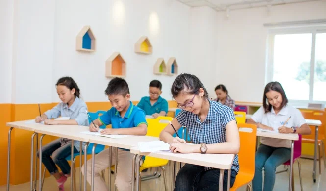 Trẻ học tiếng Anh lớp 6 xây dựng nền tảng cho bậc THCS