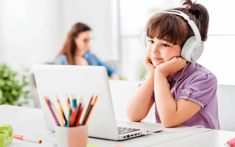 Bí quyết học tiếng Anh cho trẻ qua bài hát hiệu quả nhất