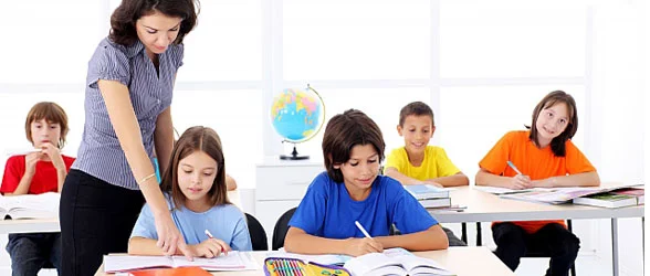 Bố mẹ nên hỗ trợ tối đa cho việc học tiếng Anh của trẻ