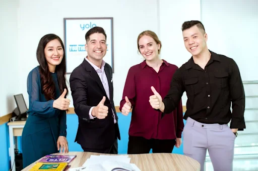 Đội ngũ giảng viên trong và ngoài nước