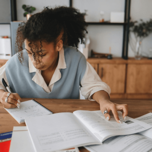 Áp dụng đúng chiến thuật làm bài một cách có hệ thống và tổ chức giúp bạn tối ưu kết quả Pick from a List IELTS Listening