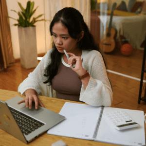 Tham khảo và đúc kết từ các bài mẫu chuẩn cũng là mẹo nâng điểm hiệu quả